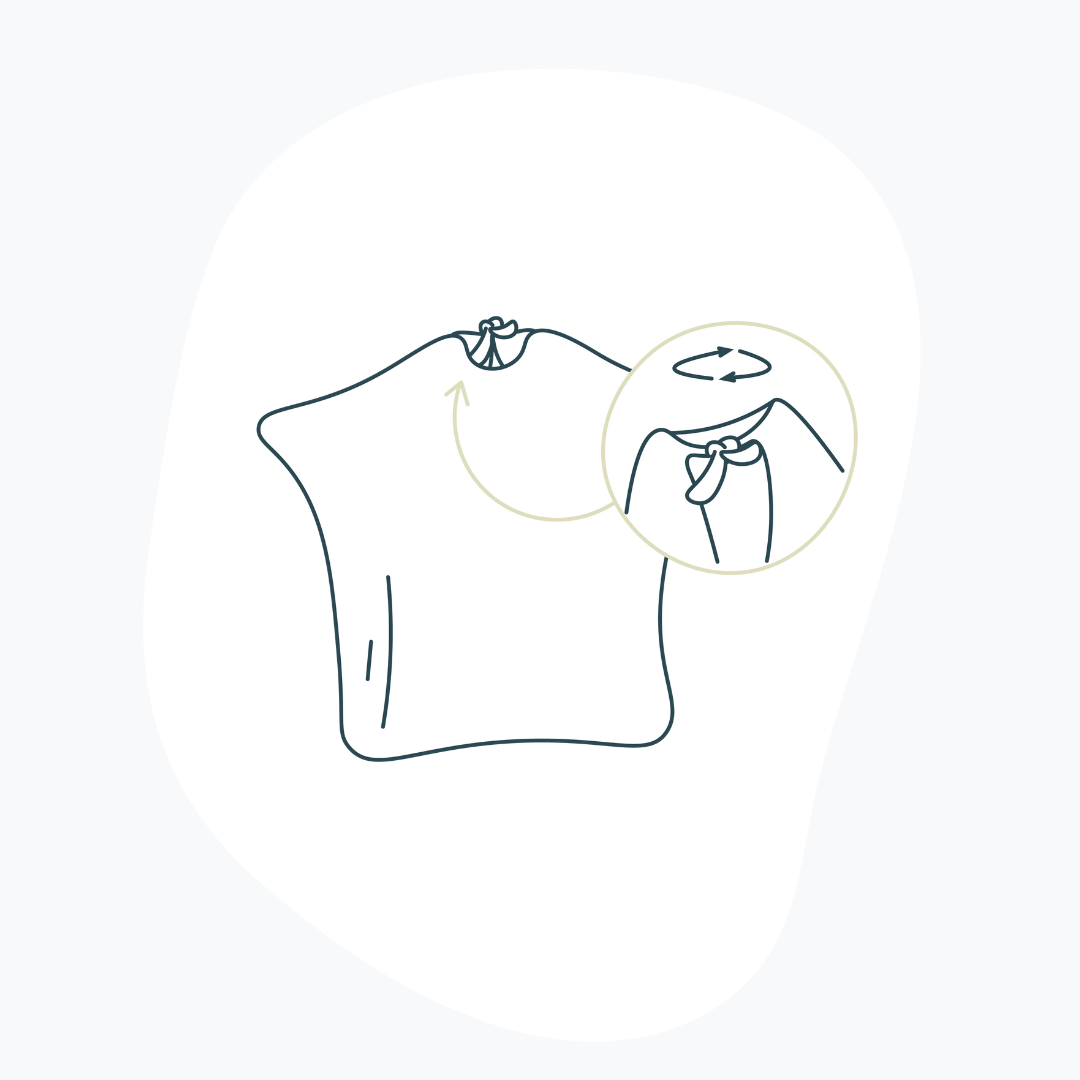 Illustration of eco-friendly capes and aprons displayed on our product page.